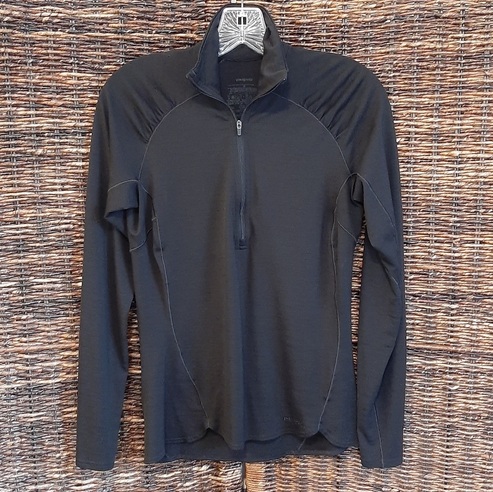 Patagonia Women's Medium Black Merino Wool Embroidered 1/4 Zip Shirt Base Layer